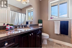 1347 Wilmot Avenue - Photo 35