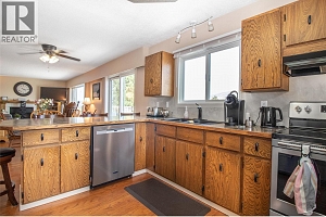 6335 Topham Place - Photo 14