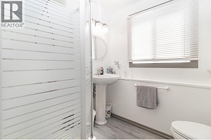 6335 Topham Place - Photo 32