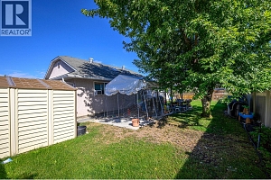 2424 Bradley Drive - Photo 11