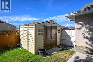 2424 Bradley Drive - Photo 12