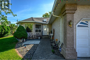 2424 Bradley Drive - Photo 3