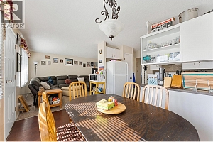 600/602 Rutland Road S - Photo 8