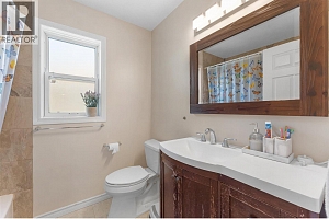 580 Spruceview Place N - Photo 20