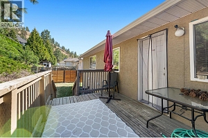 580 Spruceview Place N - Photo 22