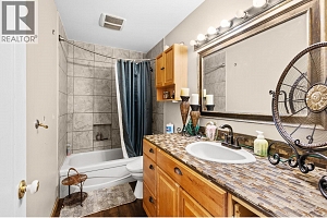 3376/3378 Mcmillan Road - Photo 16