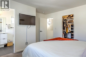 5400 Willow Drive Unit# 1 - Photo 27