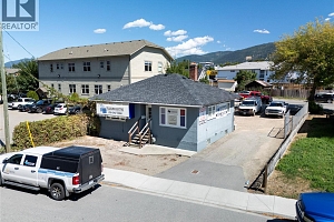 3703 28A Street - Photo 4