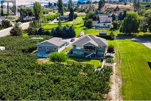 833 McCurdy Road E - Photo 2