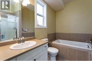 833 McCurdy Road E - Photo 23