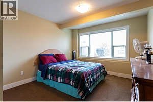 833 McCurdy Road E - Photo 29