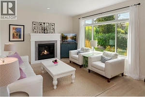 13189 GIBBONS Drive - Photo 2
