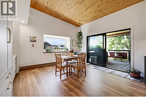 1590 Willow Crescent - Photo 13