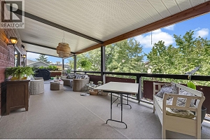 1590 Willow Crescent - Photo 22