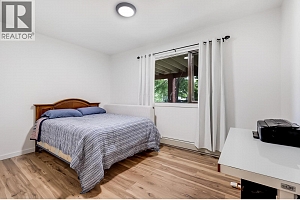 1590 Willow Crescent - Photo 33