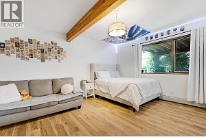 1590 Willow Crescent - Photo 34