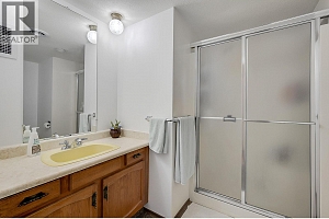 1590 Willow Crescent - Photo 36