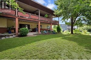 1590 Willow Crescent - Photo 42