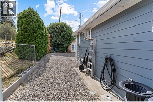 2990 McCulloch Road - Photo 20