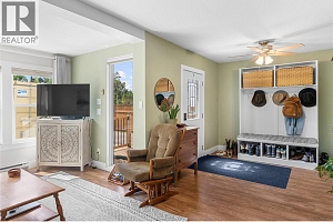 2990 McCulloch Road - Photo 4