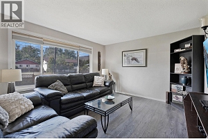 2305 39 Street - Photo 5
