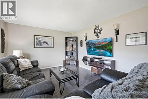 2305 39 Street - Photo 6