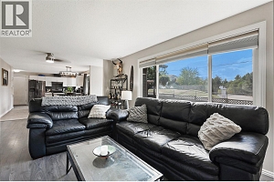 2305 39 Street - Photo 7