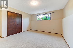 827 Paret Road - Photo 32