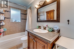2302 42 Avenue - Photo 11