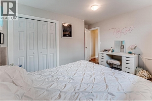 2302 42 Avenue - Photo 9