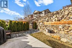 1326 Tanemura Crescent - Photo 42