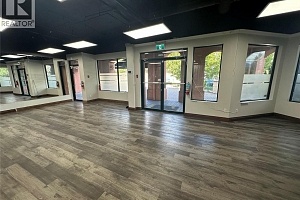 3185 Via Centrale Drive Unit# 6 - Photo 9