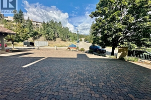 3185 Via Centrale Drive Unit# 5 - Photo 5