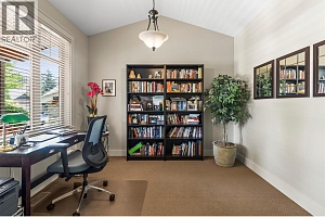 140 Mashie Crescent - Photo 8