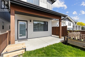 728 Coopland Crescent - Photo 32