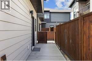 728 Coopland Crescent - Photo 36