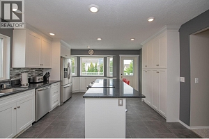 2401 Bradley Drive - Photo 12