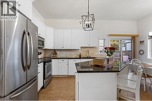 613 Sutherland Avenue - Photo 11