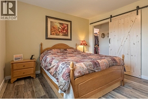 2962 McTavish Road - Photo 18