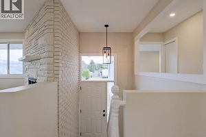 580 Kelview Road - Photo 14