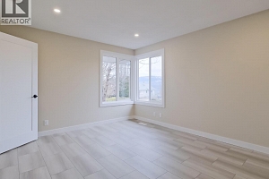 580 Kelview Road - Photo 28