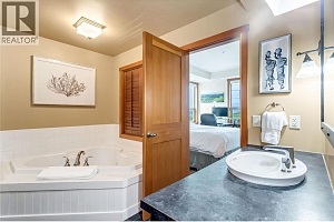 105 Village Centre Court Unit# 323 - Photo 11