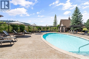 105 Village Centre Court Unit# 323 - Photo 18