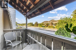 1040 Glenmore Drive - Photo 12