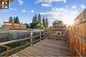 1040 Glenmore Drive - Photo 29