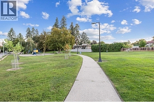 1040 Glenmore Drive - Photo 36