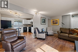 1040 Glenmore Drive - Photo 5