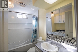 506 Guildford Court - Photo 28