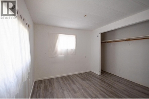 506 Guildford Court - Photo 33