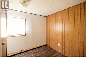 506 Guildford Court - Photo 34